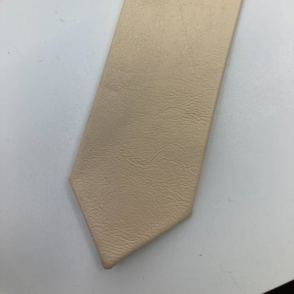 Vtg 1980 pale pink salmon narrow leather tie